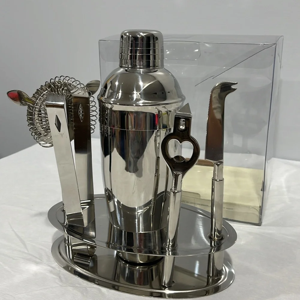 Pier 1 imports 18/8 Stainless steel Cocktails Shaker & Bar tools set